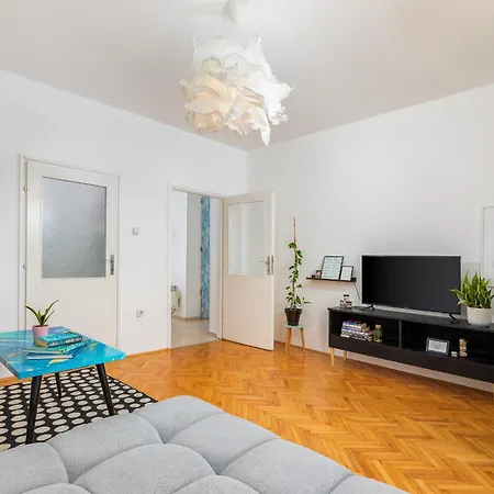 شقة Salt&sky بولا